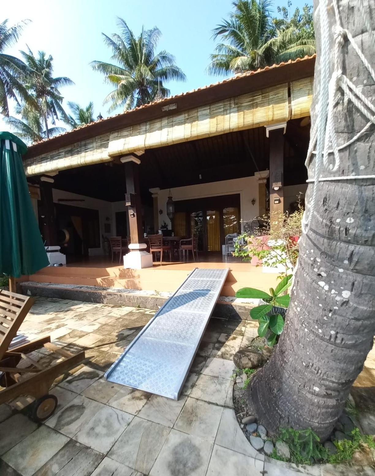 Bali North Beach B&B Tianyar Exterior foto