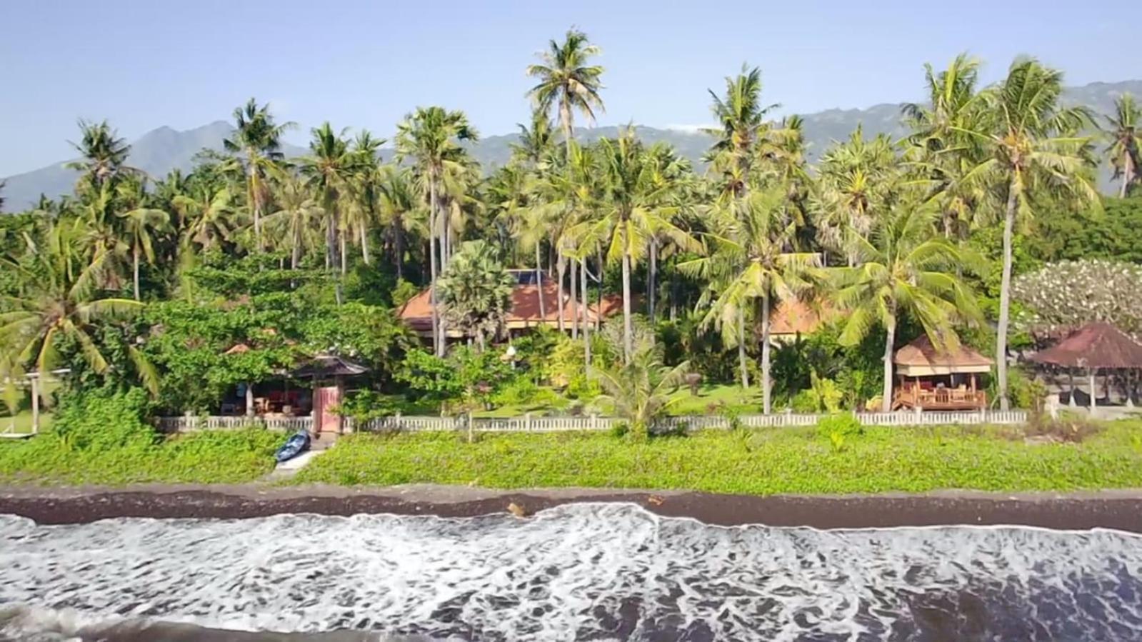 Bali North Beach B&B Tianyar Exterior foto