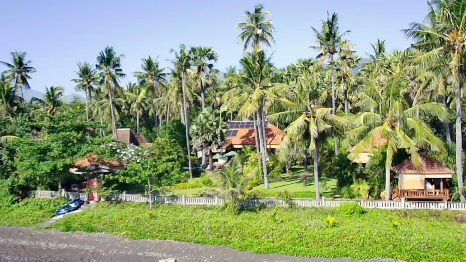 Bali North Beach B&B Tianyar Exterior foto